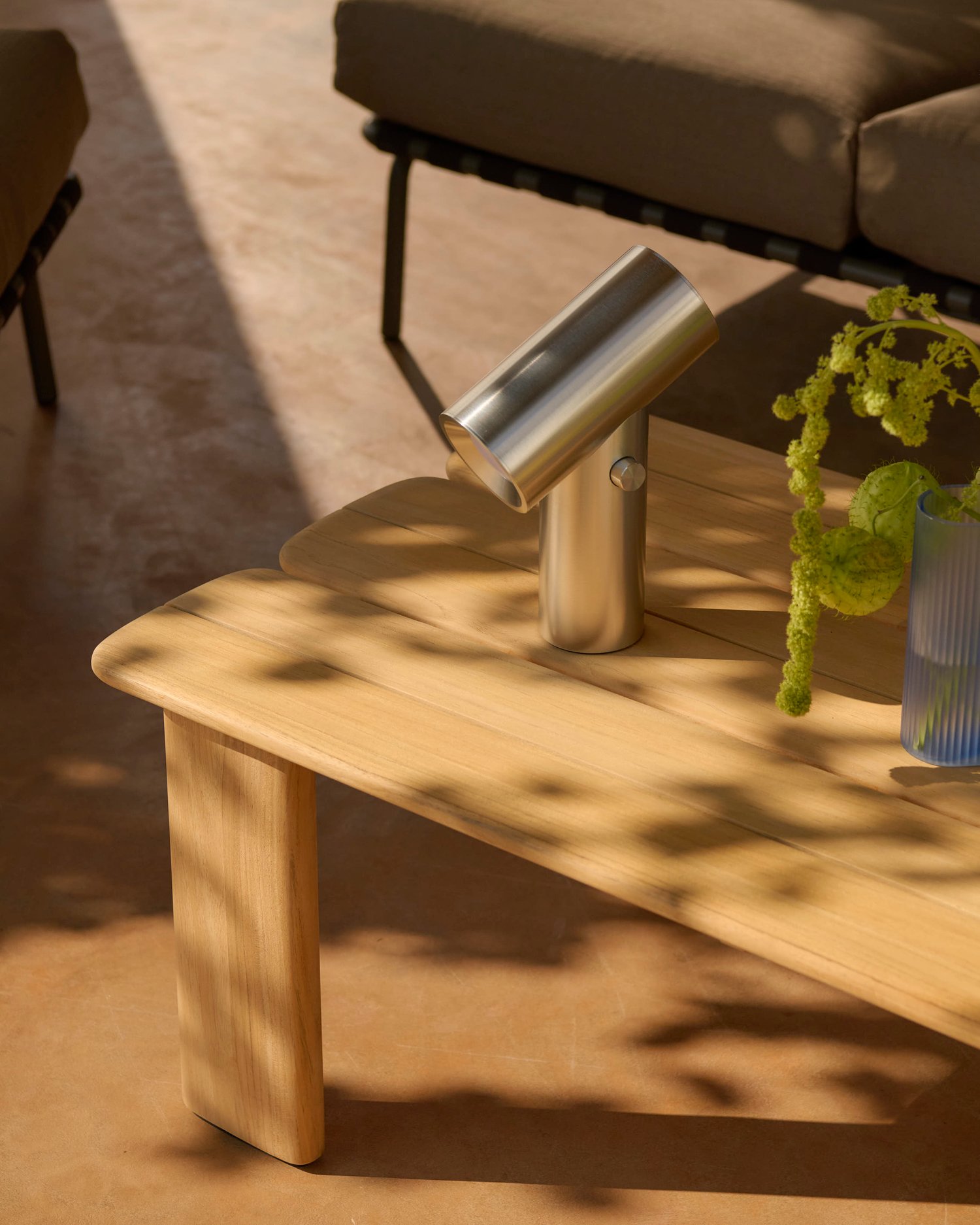 /cdn-cgi/image/width=1500,quality=85,format=auto/globalassets/content-media/images/01.-lifestyle-images/january-26/beam-portable-lamp-polished-aluminum-assemble-coffee-table-135-teaklow-res.jpg