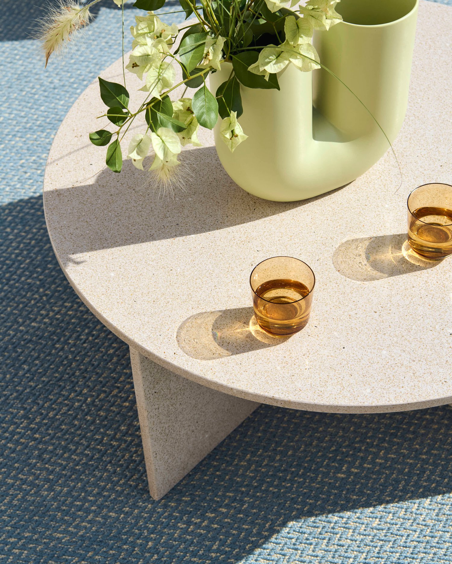 /cdn-cgi/image/width=1500,quality=85,format=auto/globalassets/content-media/images/01.-lifestyle-images/january-26/halves-coffee-table-light-taupe-ply-rug-recycled-polyester-light-blue-kink-vase-light-green-raise-burnt-orangelow-res.jpg