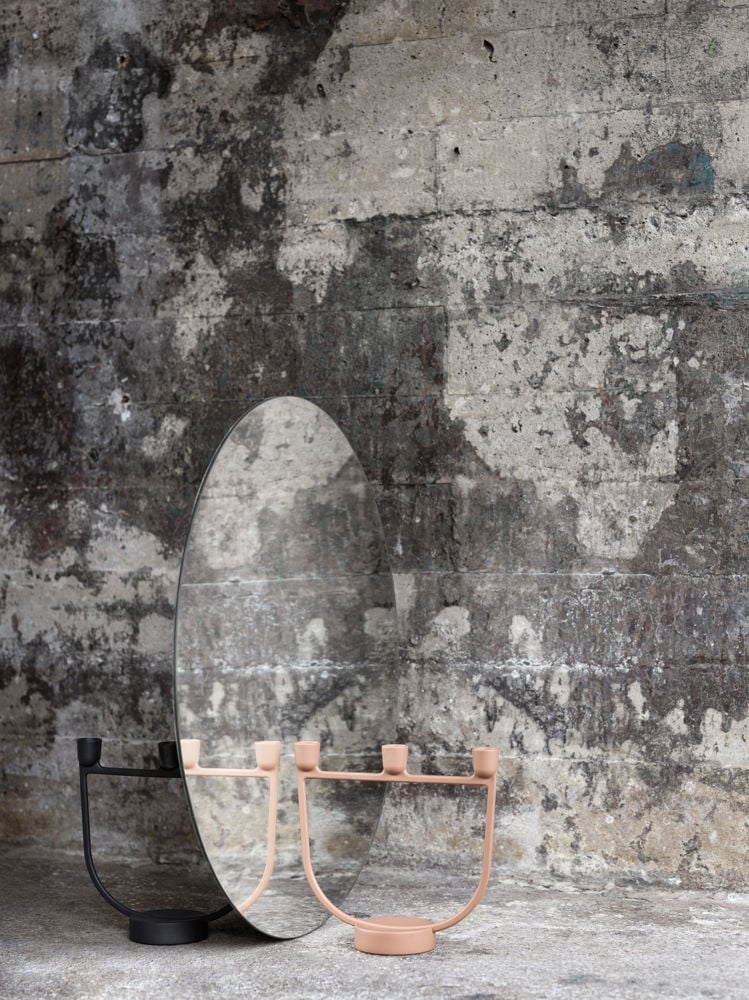 open-candelabra-light-terracotta-black-high-res-lifestyle.jpg