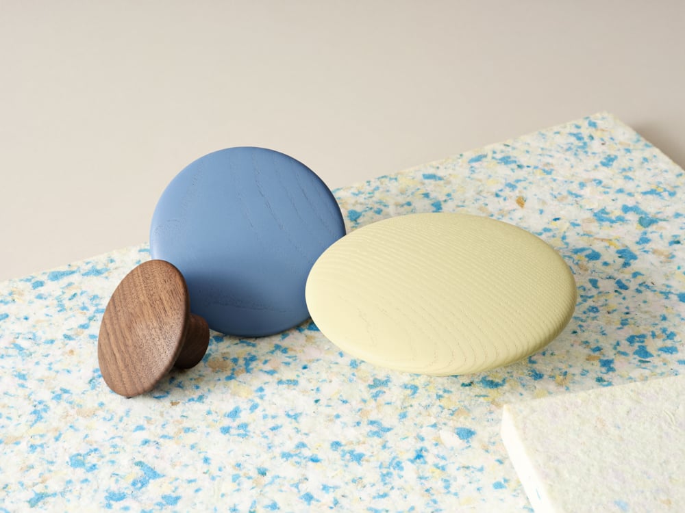 dots-pale-blue-walnut-beige-green-concept-wide-muuto-org