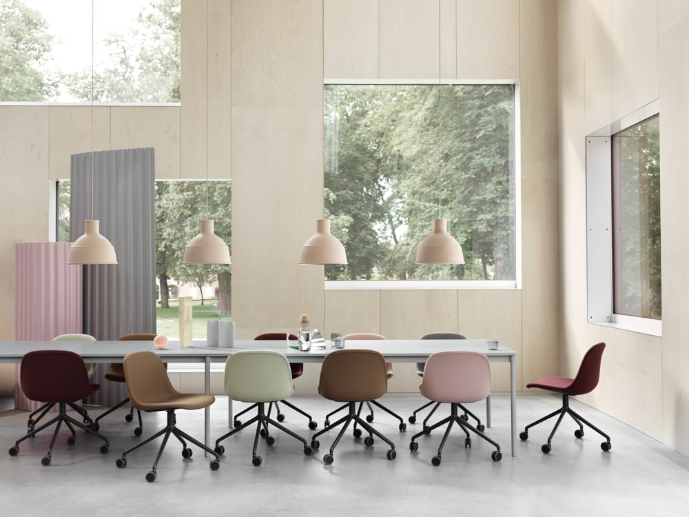 fiber-side-steelcut-castors-base-table-440cm-white-unfold-nude-corky