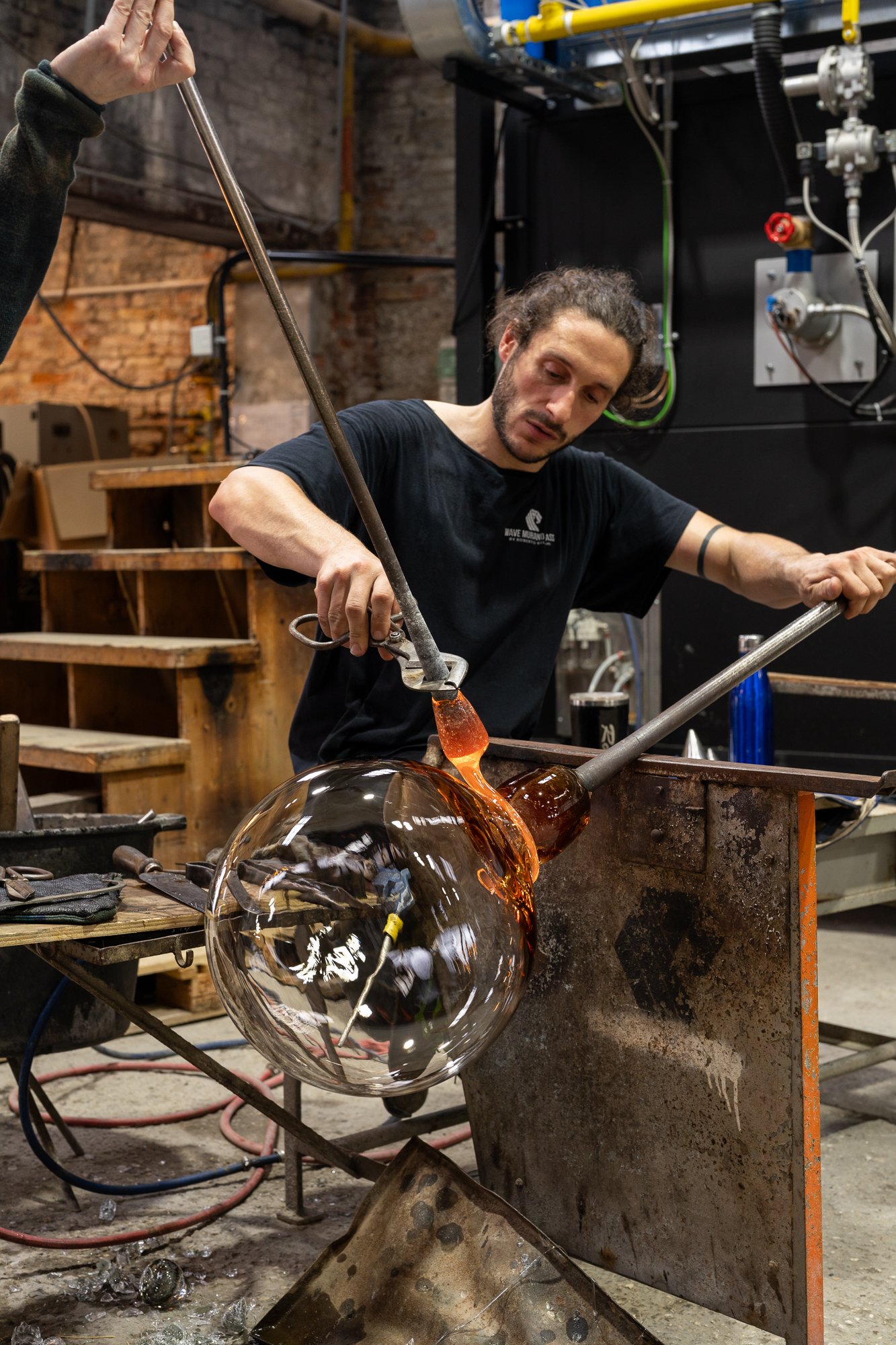 /cdn-cgi/image/width=1500,quality=85,format=auto/globalassets/content-media/images/stories/product-stories/inner-view-story/muuto-murano-2026-lo-res-50.jpg
