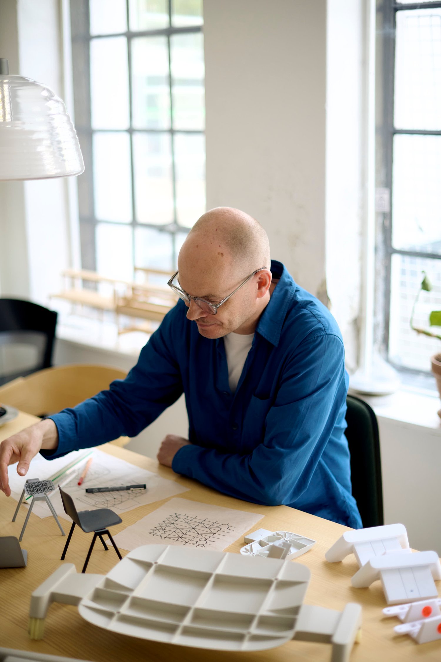 /cdn-cgi/image/width=1500,quality=85,format=auto/globalassets/content-media/images/stories/studio-visit/thomas-bentzen---brink/thomas-bentzen-studio-visit-2026-4low-res.jpg