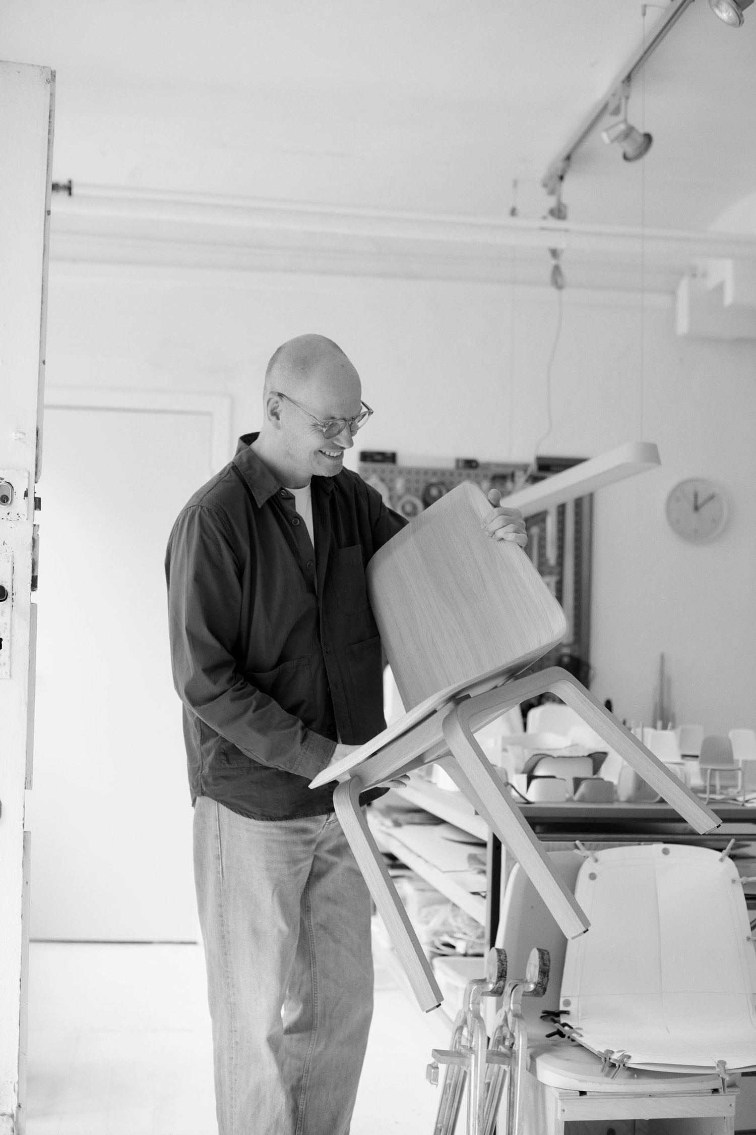 /cdn-cgi/image/width=1500,quality=85,format=auto/globalassets/content-media/images/stories/studio-visit/thomas-bentzen---brink/thomas-bentzen-studio-visit-2026-6low-res.jpg