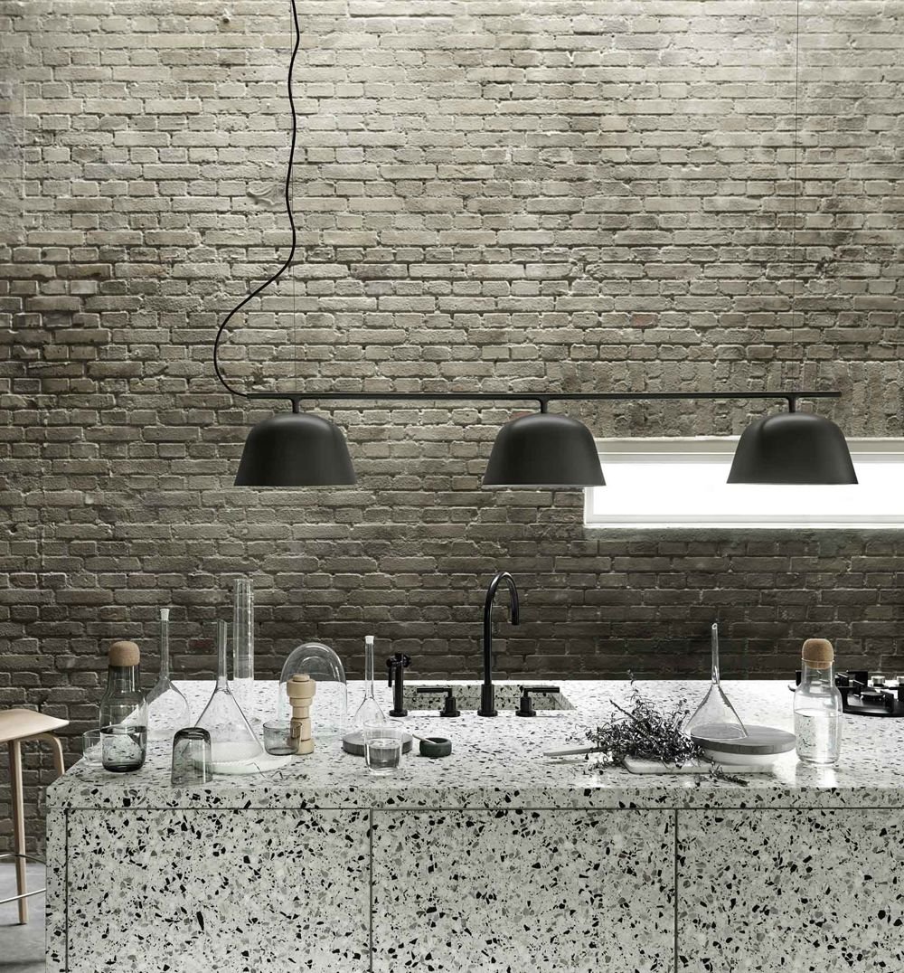 /cdn-cgi/image/width=1500,quality=85,format=auto/globalassets/content-media/images/stories/timelessly-contemporary-ambit-lamp-series/ambit-rail-taf-architects-muuto.jpg