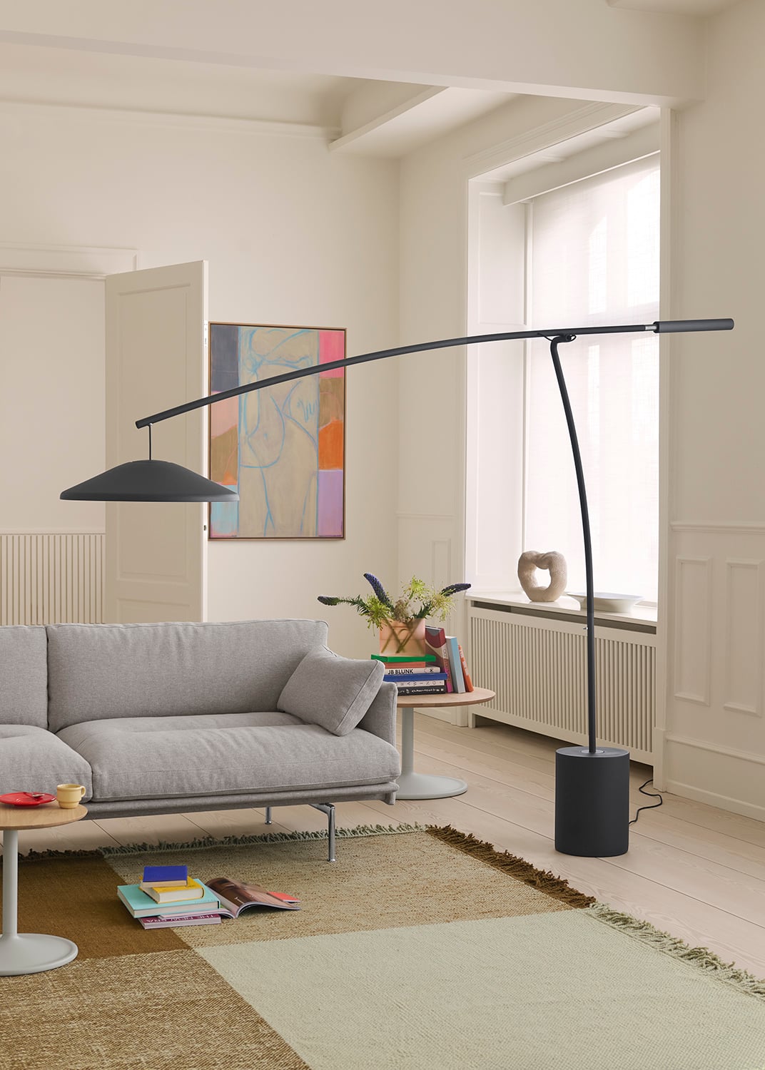 /globalassets/content-media/images/01.-lifestyle-images/september-26/contra-floor-lamp-outline-soft-3-seater-clay-12-polished-alu-verso-rug-pale-green-warm-brown-soft-low-res.jpg?revision=639165878370000000