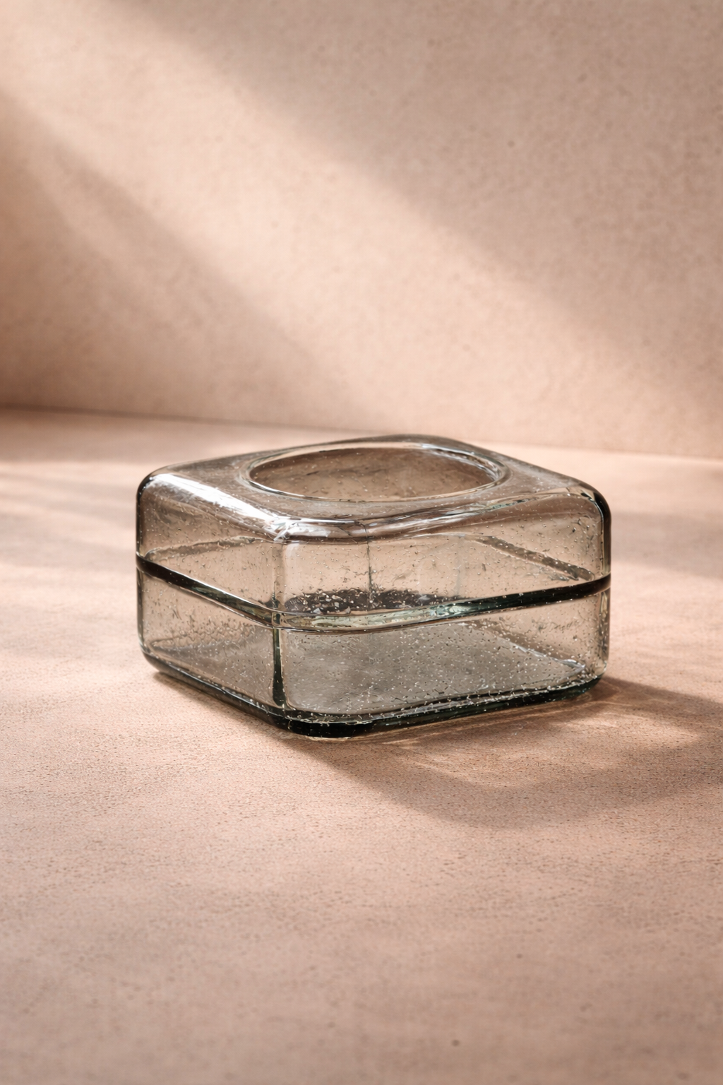 /globalassets/content-media/images/20-year-and-3days/design-contest-003/gabriella-mozo-erosion-container-winner-muuto-design-contest-002-6.png?revision=639148672300000000