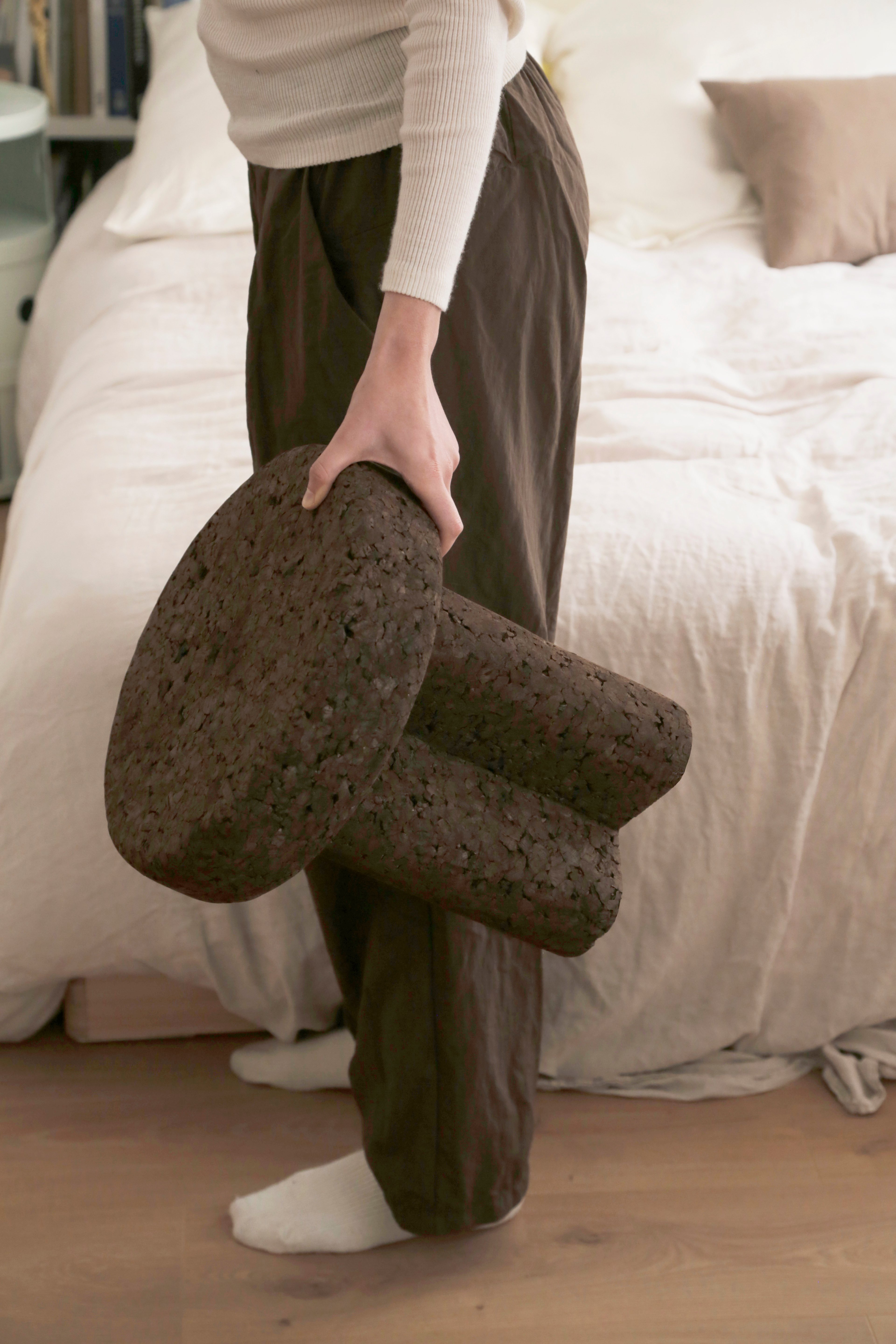 /globalassets/content-media/images/20-year-and-3days/design-contest-003/jules-charvet-cork-stool-winner-muuto-design-contest-002-7.jpg?revision=639148672540000000