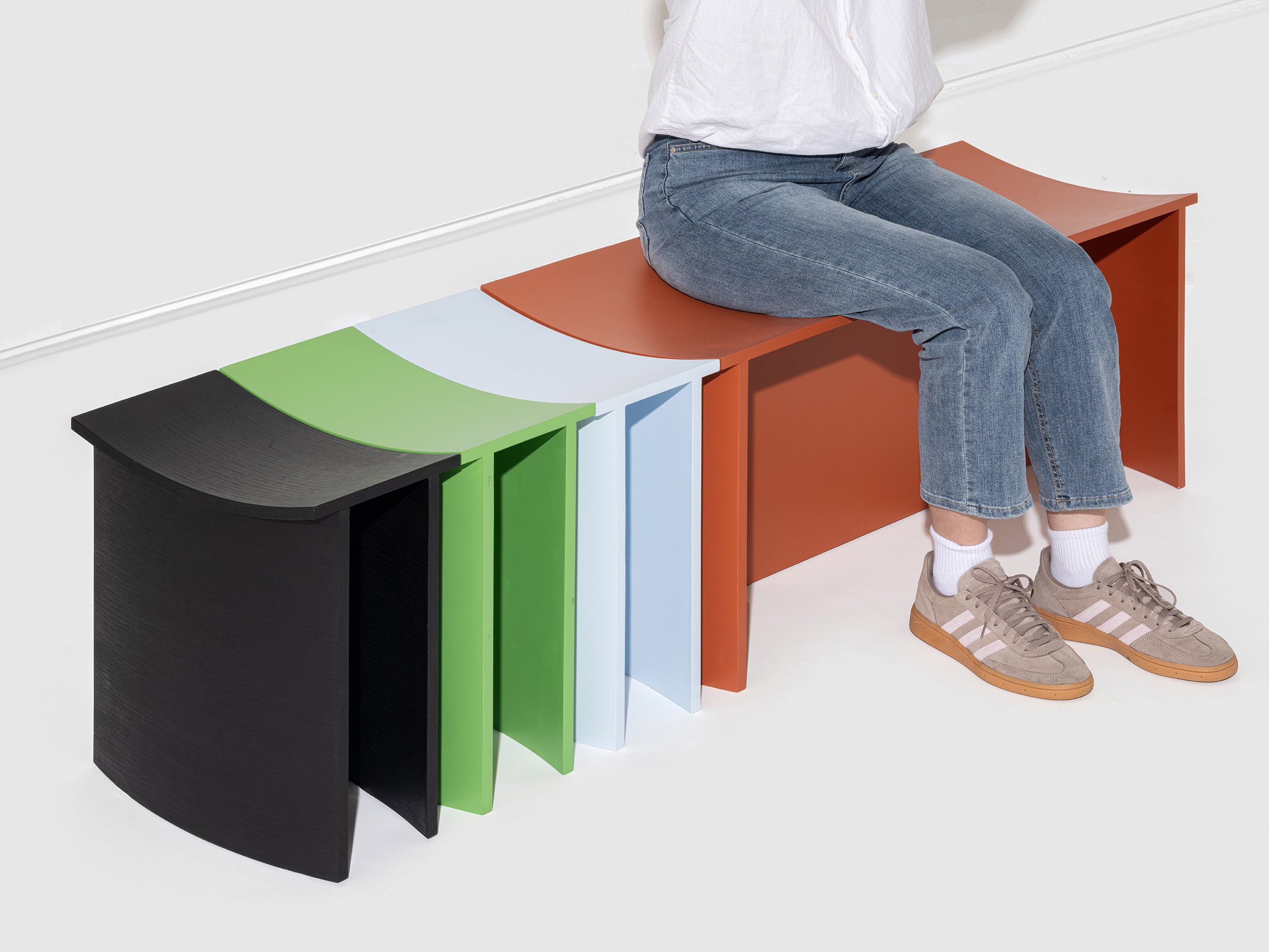 /globalassets/content-media/images/20-year-and-3days/design-contest-003/kim-kihyun-aps-stool-winner-muuto-design-contest-002-8.jpg?revision=639148672810000000