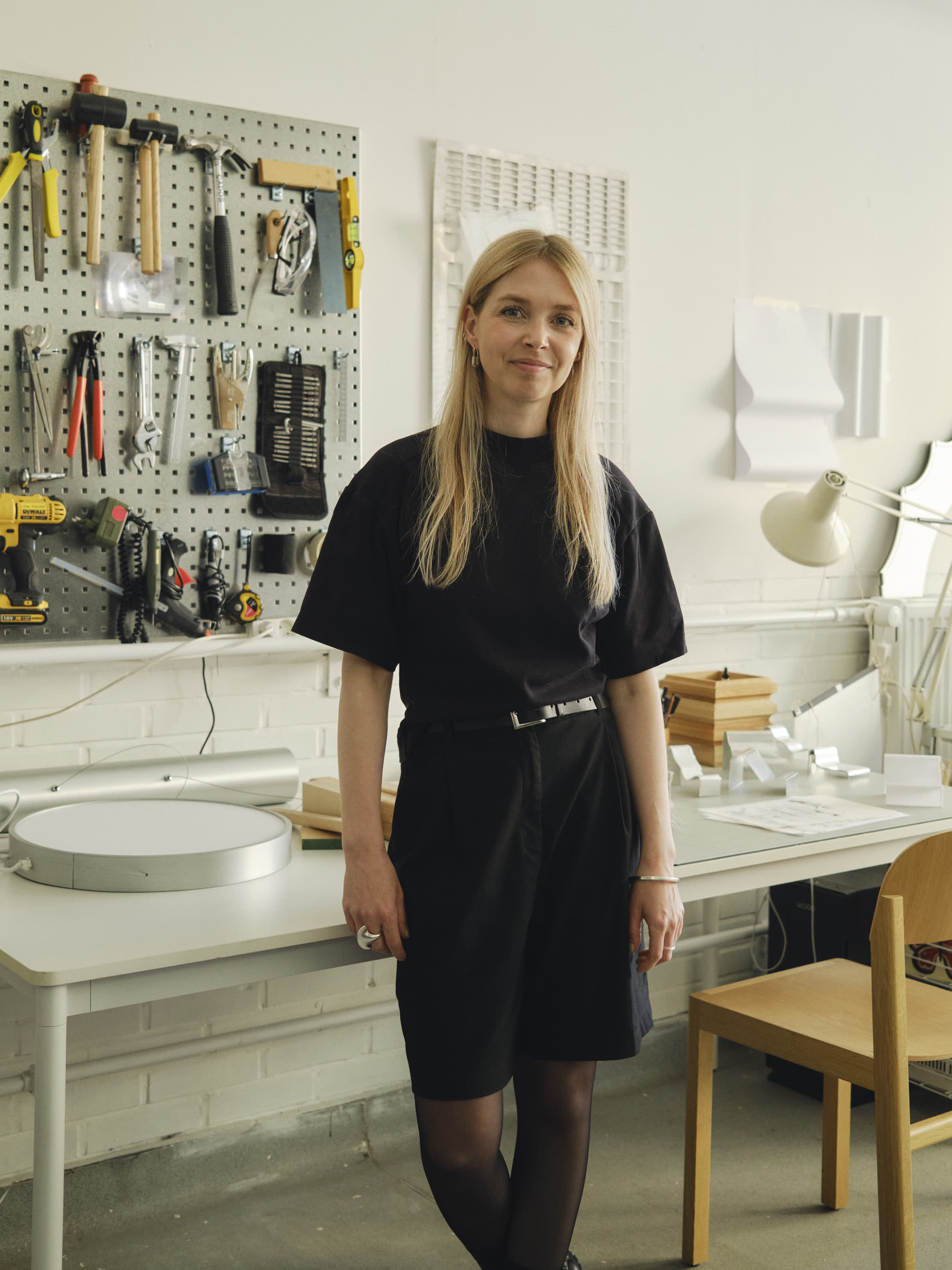 /globalassets/content-media/images/20-year-and-3days/lise-vester-studio-visit-dream-view-bench-21low-res.jpg?revision=639147726610000000