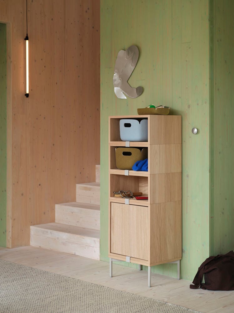 /globalassets/content-media/images/accessories/storage/stacked-oak-restore-basket-28-28-17-light-blue-brown-green-tray-28-15-5-fine-wall-dots-metal-low-res.jpg?revision=639075196600000000