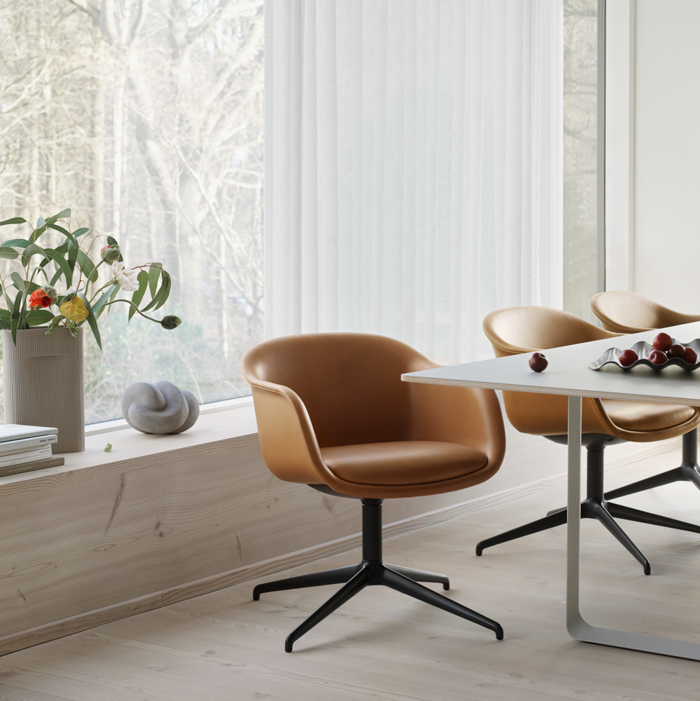 fiber-conference-armchair-swivel-black-refine-leather-cognac-70-70-grey-ridge-vase-wave-tray-org-11-square.png