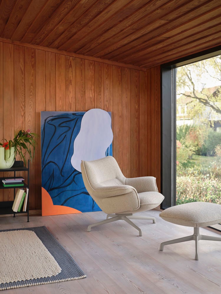 /globalassets/content-media/images/materials/textiles/doze-lounge-chair-low-back-pouf-hearth-7-pebble-rug-pale-blue-kink-light-green-compile-black-low-res.jpg?revision=639085784920000000