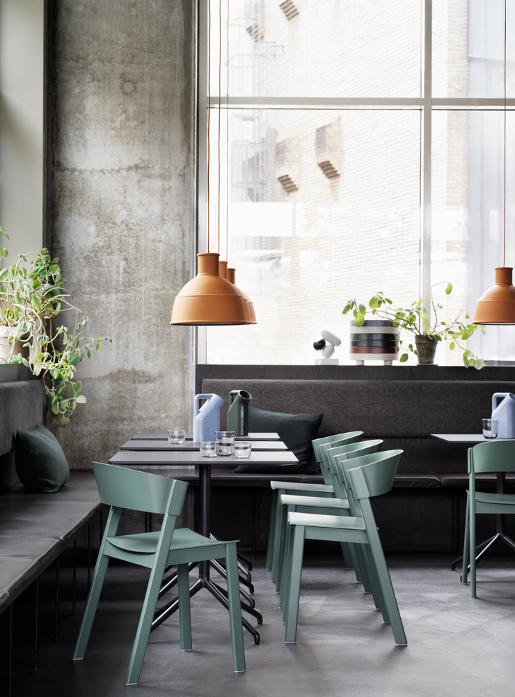 /globalassets/content-media/images/plp/lighting/cover-side-chair-green-still-cafe-table-unfold-pendant-lamp-tub-jug-muuto-org.png?revision=639075292740000000
