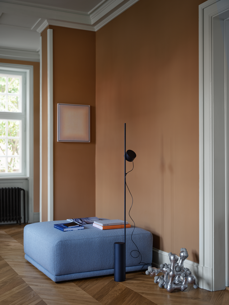 /globalassets/content-media/images/plp/lighting/floor-lamps/post-floor-black-connect-soft-module-i-hearth-012-muuto-org.png?revision=639075449260000000