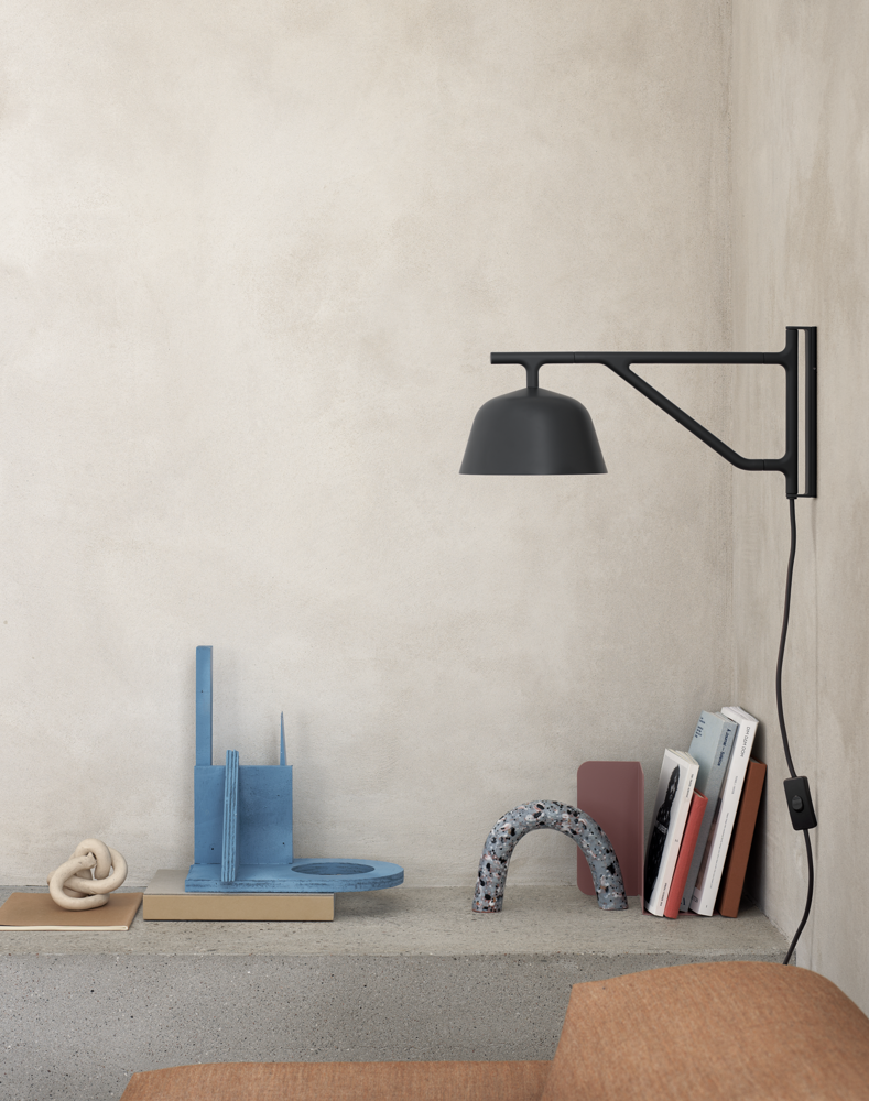 /globalassets/content-media/images/plp/lighting/wall-lamps/ambit-wall-lamp-black-connect-sofa-remix-252-compile-bookend-muuto-org.png?revision=639075969560000000
