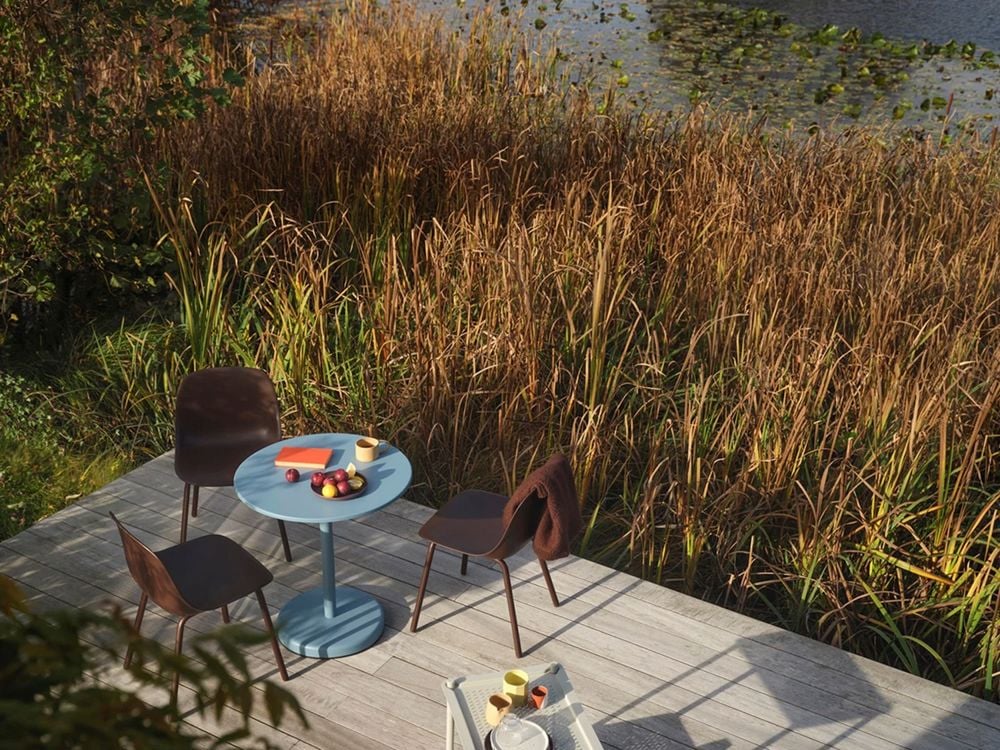 fiber-side-outdoor-brown-red-linear-steel-cafe-table-pale-blue-flow-trolley-grey-2-low-re