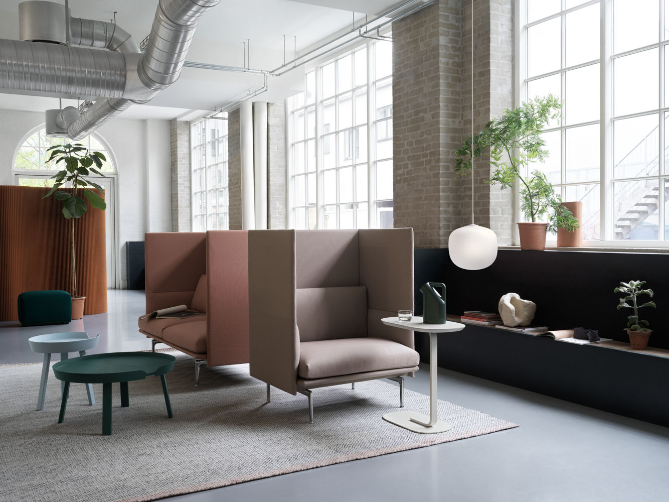 outline-highback-1-seater-twill-weave-230-2-seater-twill-weave-530-around-relate-rime-pendant-v2-muuto-org.png