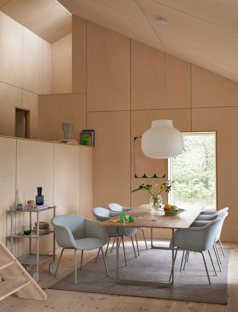 /globalassets/content-media/images/plp/storage/small-storage/fiber-soft-armchair-ecriture-710-grey-70-70-oak-grey-255x108-mere-bowl-light-green-strand-60-ply-rug-light-grey-muuto-org.png?revision=639076360920000000
