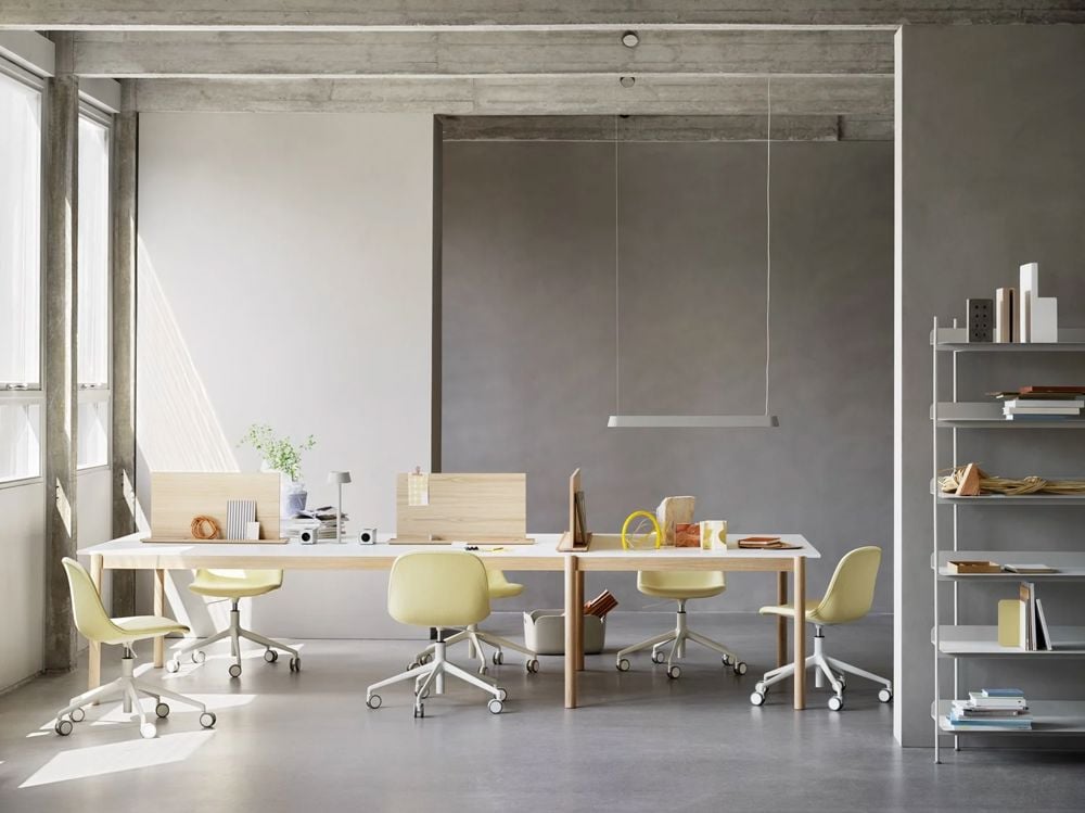 linear-system-modular-table-config-1-white-laminate-oak-fiber-side-swivel-castors-balder-432-linear-lamp-screens-compile-muuto-org