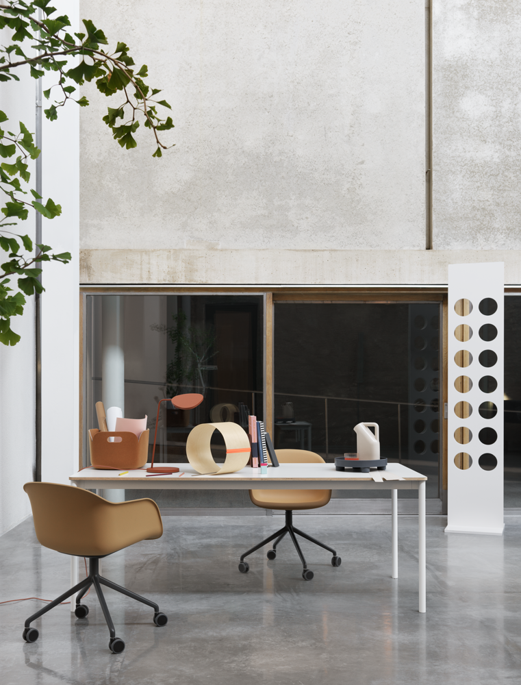 /globalassets/content-media/images/products/shop-by-family/fiber-chair-family/slider/fiber-arm-chair-with-castors-base-table-leaf-lamp-restore-platform-tray-tub-jug-muuto-org.png?revision=639077749110000000