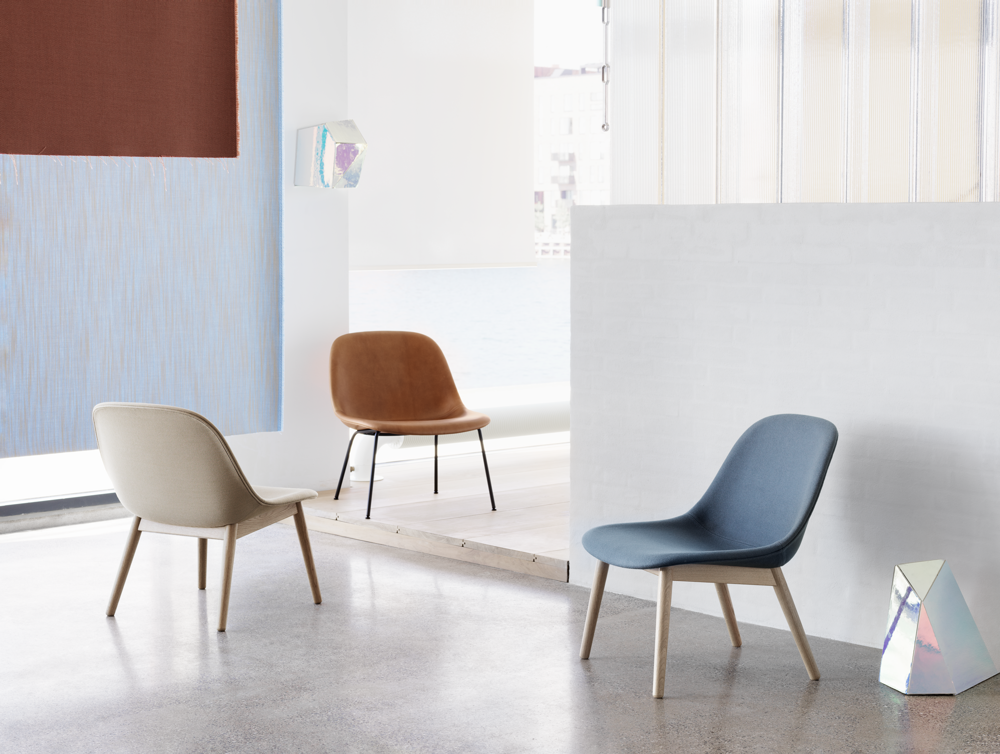 /globalassets/content-media/images/products/shop-by-family/fiber-chair-family/slider/fiber-lounge-chair-pr-divina-154-st-trio-236-cognac-refine-wide-muuto-org.png?revision=639077750240000000