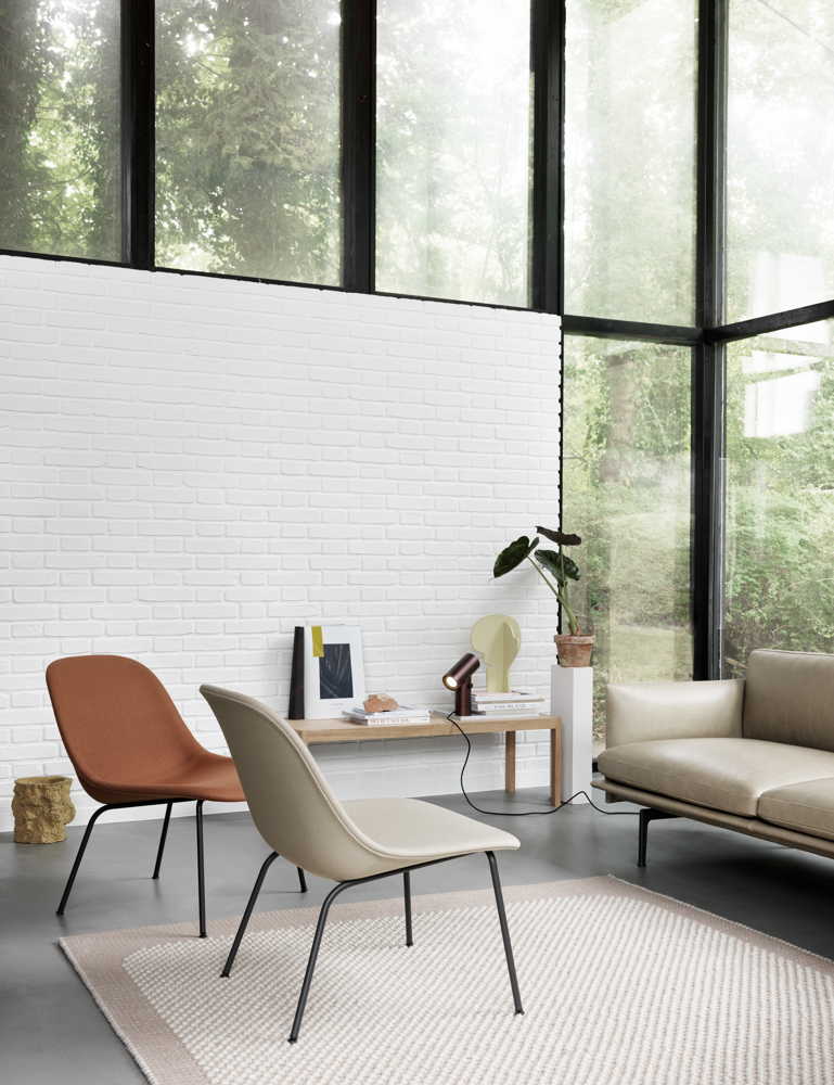 /globalassets/content-media/images/products/shop-by-family/fiber-chair-family/slider/fiber-lounge-st-trio-236-divina-346-tube-pebble-workshop-beam-muuto-org.png?revision=639077750630000000