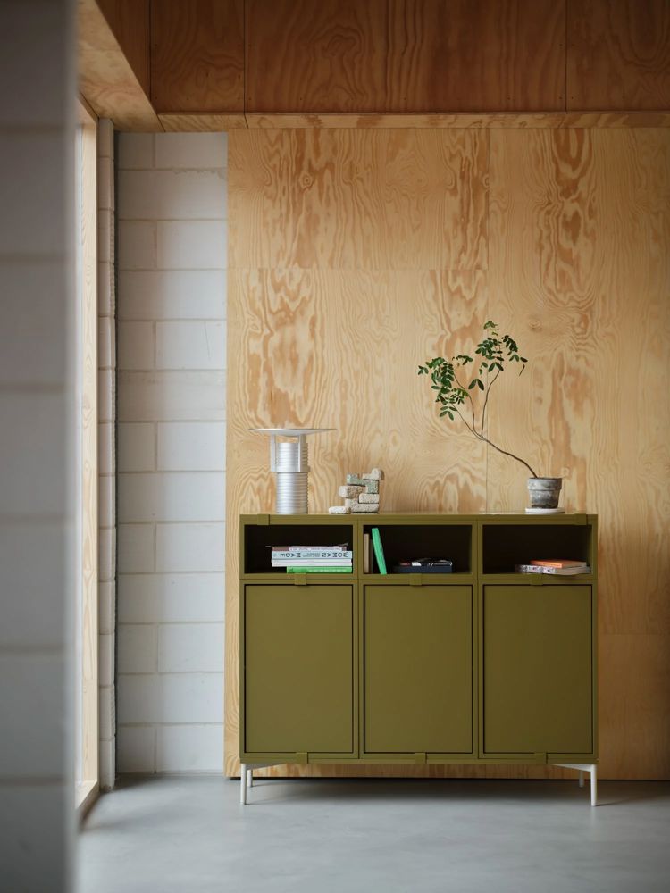 stacked-sideboard-3-brown-green-set-table-lamp-muuto-org