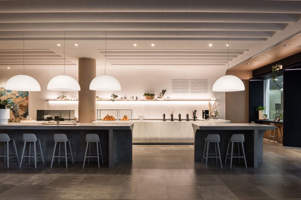 /globalassets/content-media/images/project/central-park-tower/cpt---nerd-bar.jpg?revision=639058199670000000