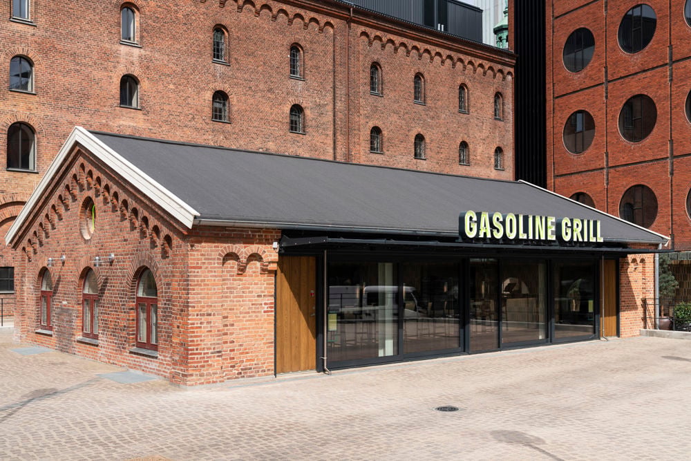 /globalassets/content-media/images/project/gasoline-grill/gasoline-grill-loft-bar-chair-muuto-lo-res-18.jpg?revision=639059121490000000
