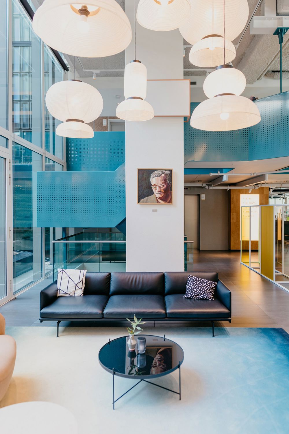 casa lobby