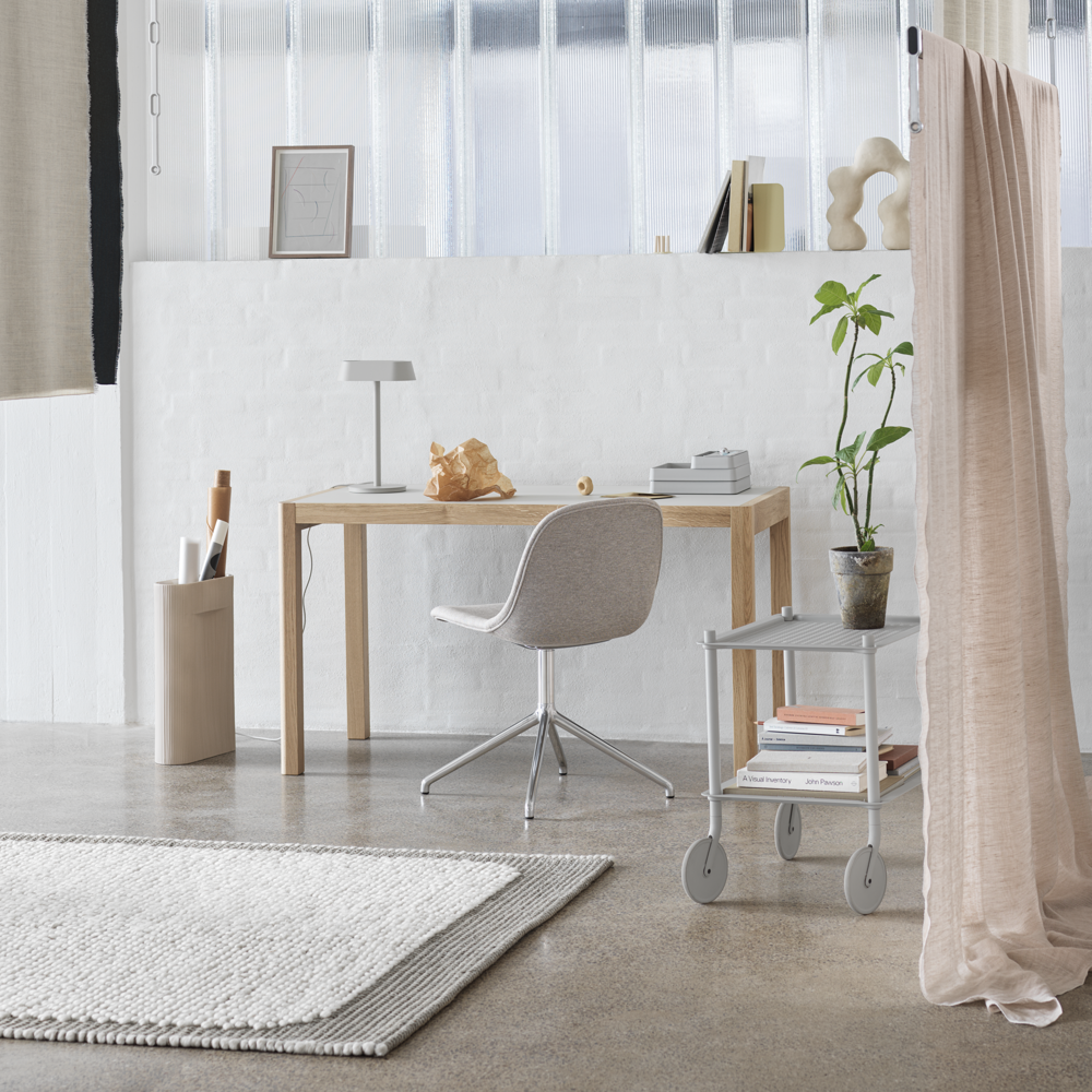 /globalassets/content-media/images/spaces/home-office/workshop-table-130x65-cm-lifestyle-image-11-square.png?revision=639081992720000000