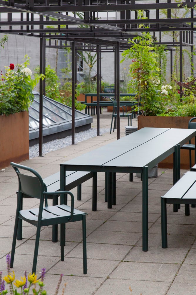 linear_steel_backyard_reference_july_2022_13
