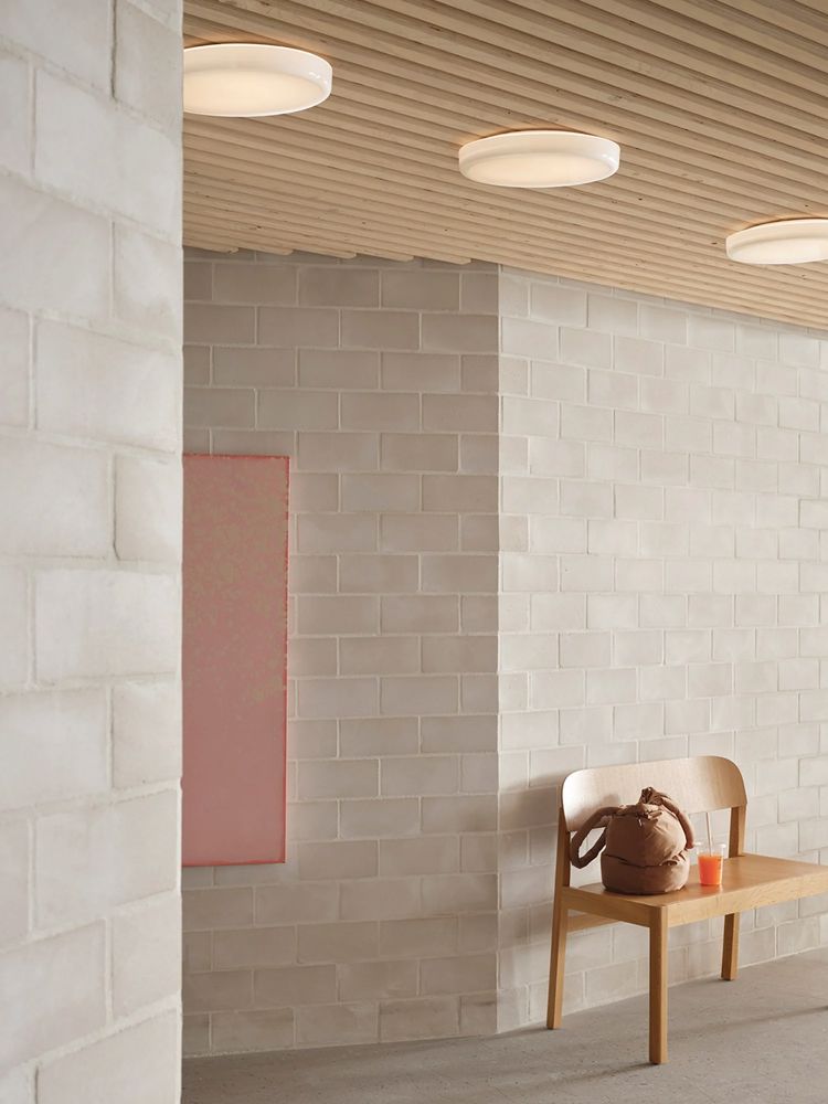looped-wall-ceiling-lamp-workshop-bench-oak--low-res
