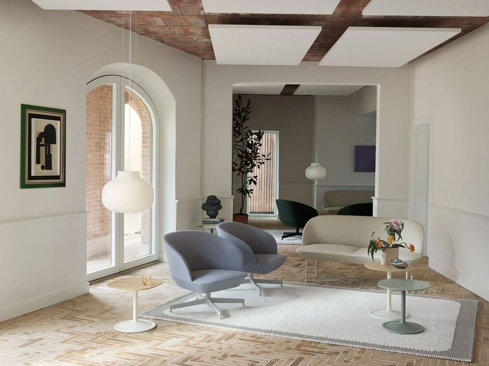  oslo-lounge-colline-737-twill-weave-990-oslo-sofa-2-seater-vidar-146-soft-side-pebble-rug-light-grey-strand-45-org.