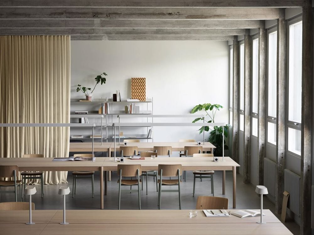  linear-system-modular-table-config-2-oak-loft-chair-dusty-green-linear-mounted-lamp-grey-compile-config-8-grey-muuto-org.