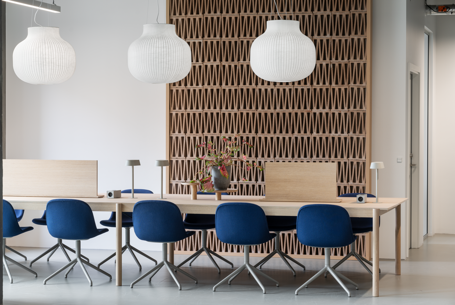 /globalassets/content-media/images/stories/desk-sharing/aarhus-office-2020-hi-res-11.png?revision=639071682740000000