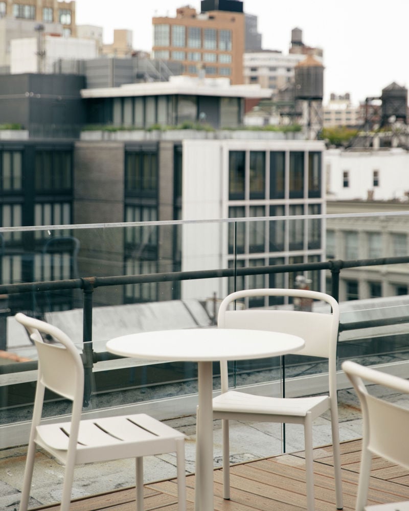 /globalassets/content-media/images/stories/greene-street-loft/resident_soho_linear-steel-3.jpg?revision=639057169250000000