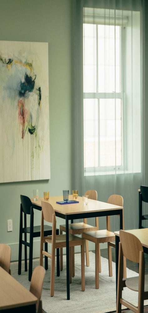 /globalassets/content-media/images/stories/greene-street-loft/resident_soho_workshop-base-table-raise-23-roll-up-image.jpg?revision=639057169760000000