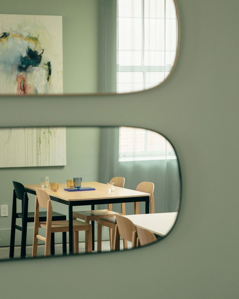 /globalassets/content-media/images/stories/greene-street-loft/resident_soho_workshop-base-table-raise-framed.jpg?revision=639057170040000000