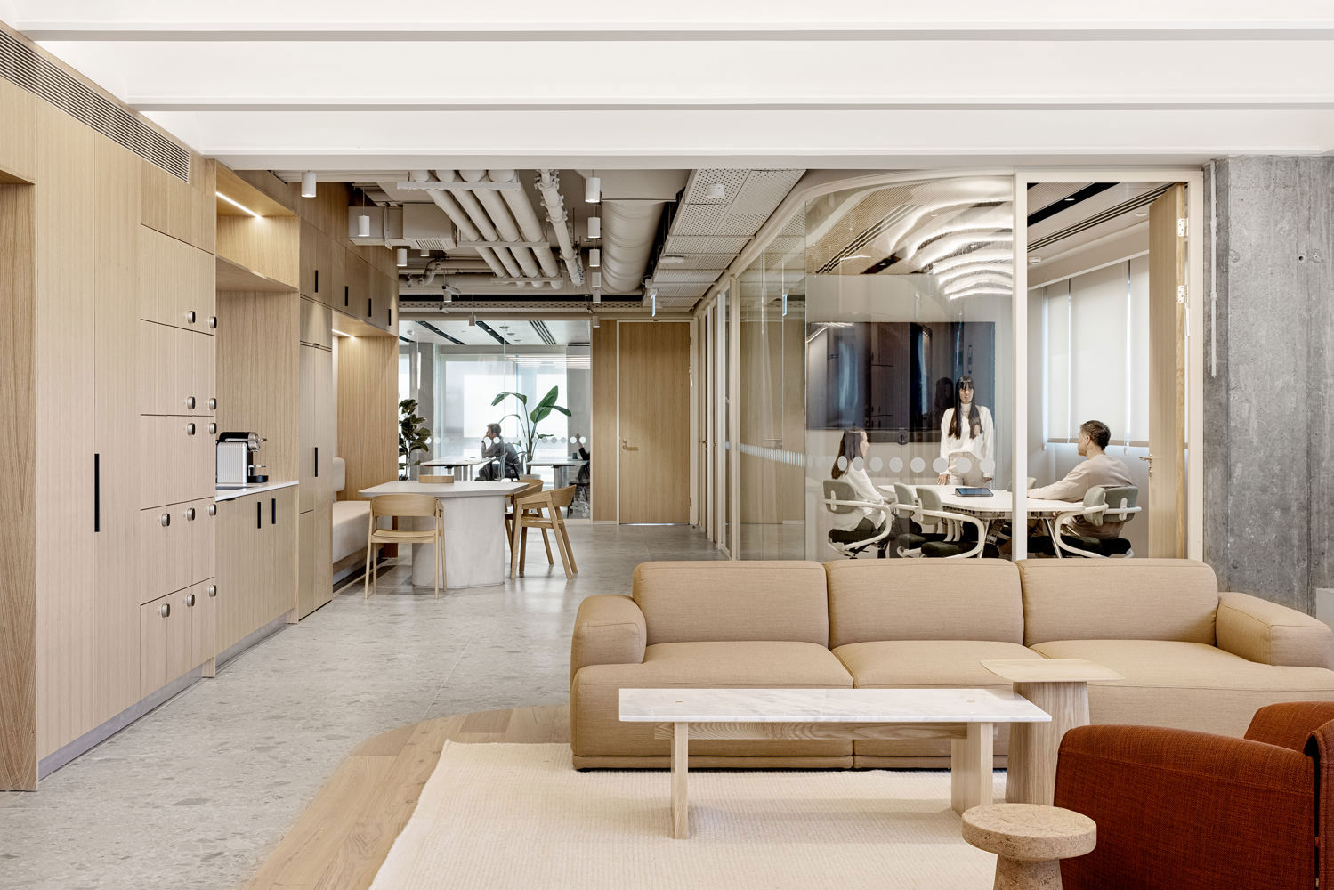 /globalassets/content-media/images/stories/roche-office/roche_cover_connect-soft-2.jpg?revision=639058005800000000