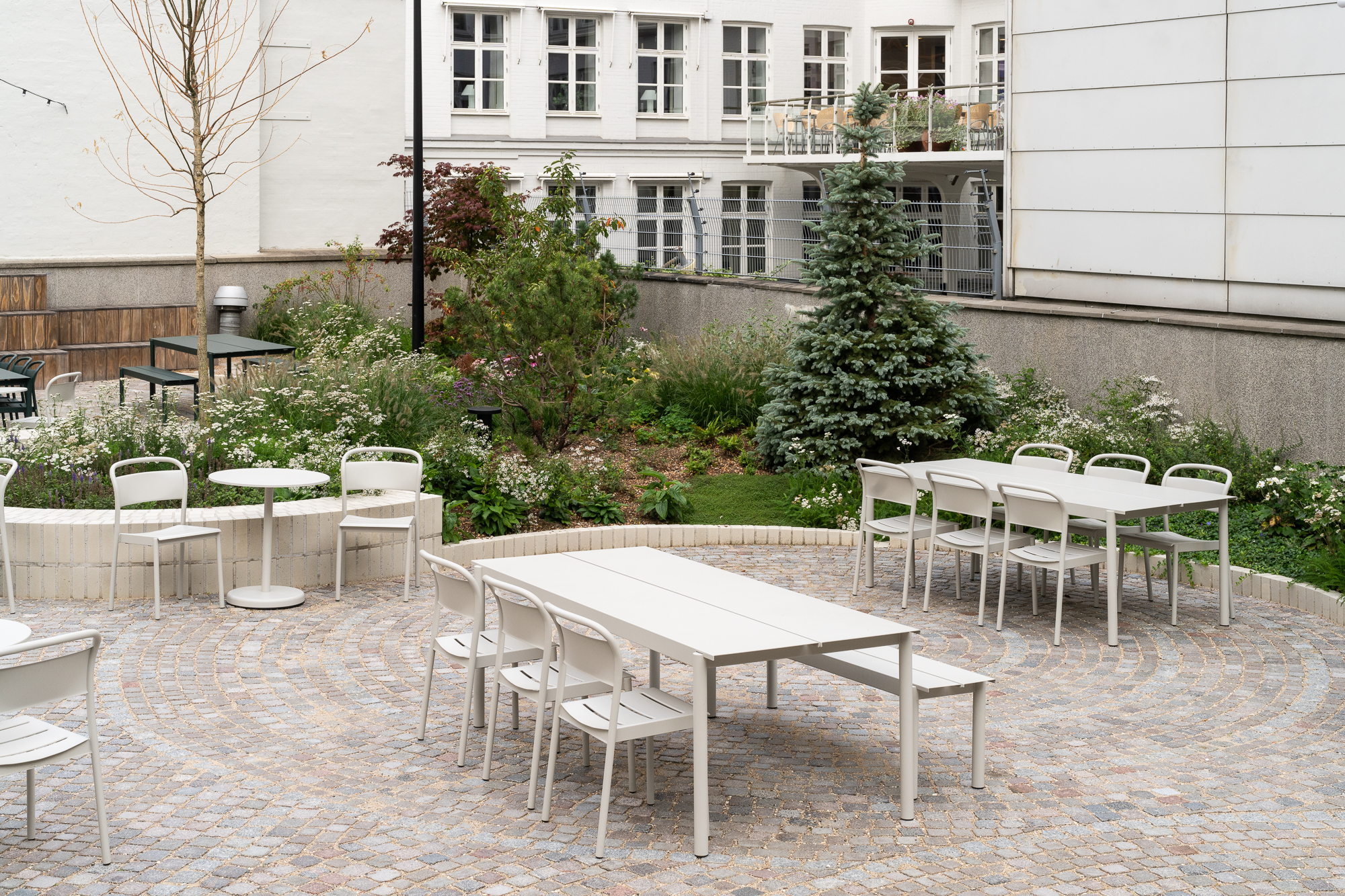 Amaliegade - Linear Steel Series (4)