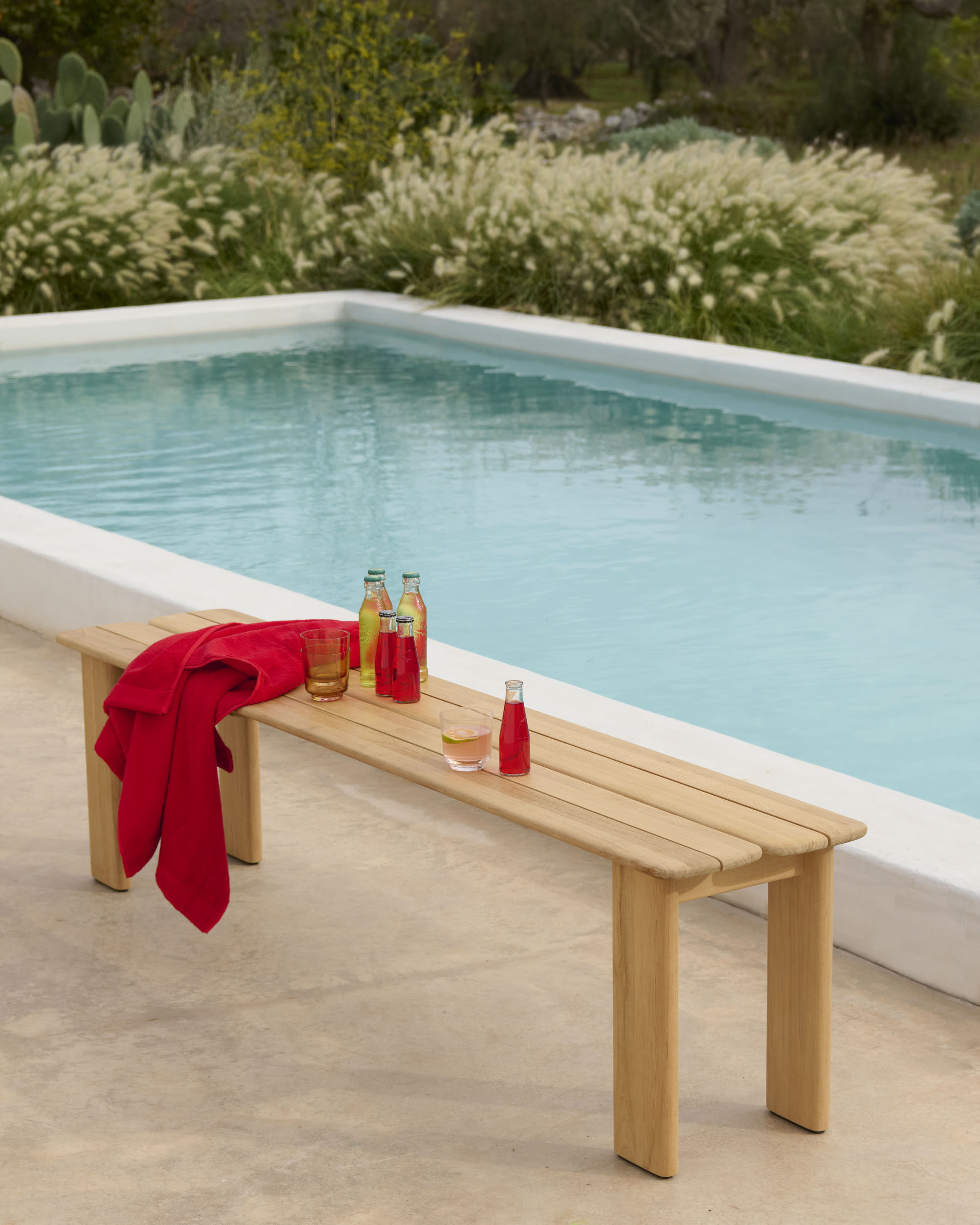 /globalassets/katja--nanna/outdoor/assemble-bench-180-teak-raise-burnt-orange-clearlow-res.jpg?revision=639178093510000000